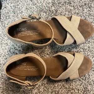 TOMS Women's Sierra Spring Strappy Wedge Sandals